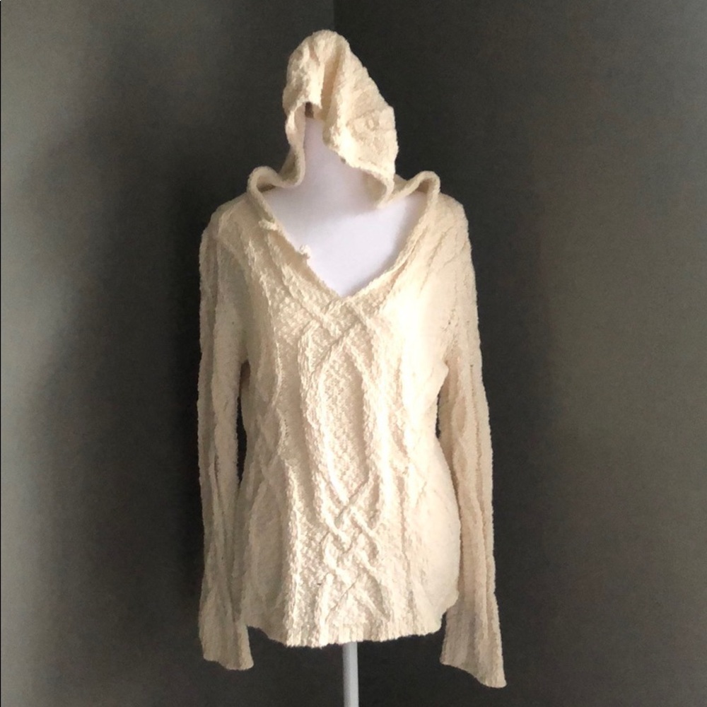 Hooded sweater